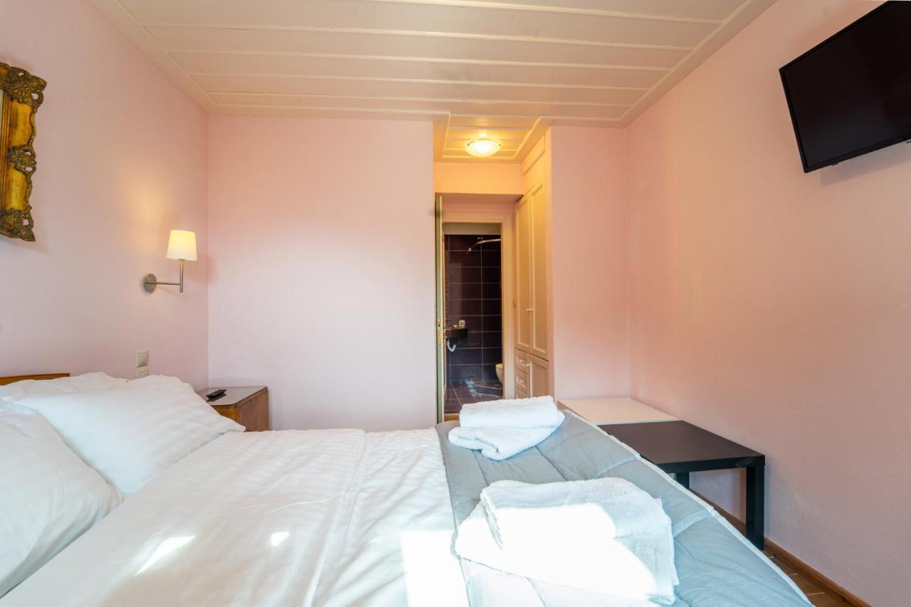 Maisonette Korfes-Κορφές-Μ Δύο Αυτόνομοι Όρoφοι Της Βίλας Κορφές Για Οικογένειες Και Μικρές Παρέες Карпенисион Экстерьер фото