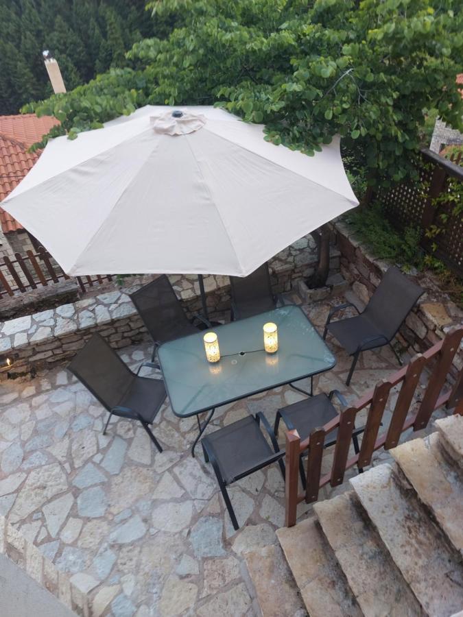 Maisonette Korfes-Κορφές-Μ Δύο Αυτόνομοι Όρoφοι Της Βίλας Κορφές Για Οικογένειες Και Μικρές Παρέες Карпенисион Экстерьер фото